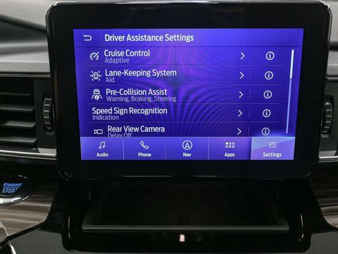 Used 2024 Ford Explorer Limited w/ Equipment Group 301A AWD/4WD image 32