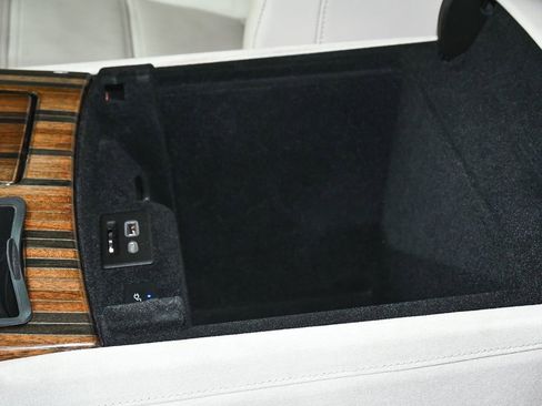 Used 2022 Cadillac Escalade Sport Platinum AWD/4WD image 44