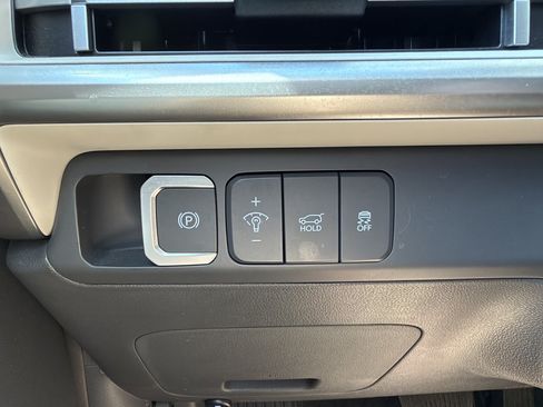 Used 2025 Hyundai Santa Fe SEL FWD image 26