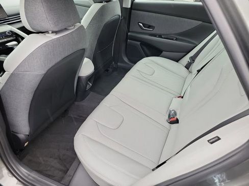 New 2026 Hyundai Elantra Limited FWD image 20