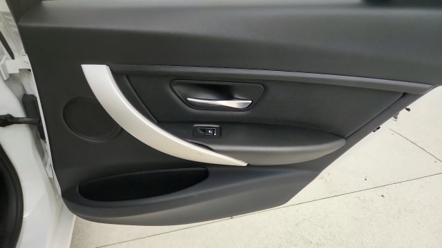 Used 2018 BMW 320i xDrive Sedan AWD/4WD image 41