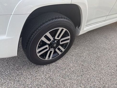 Used 2022 Toyota 4Runner Limited image 15