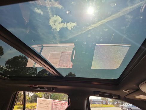 Used 2023 Chevrolet Tahoe High Country AWD/4WD image 9