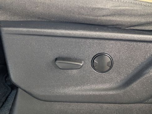 Used 2023 Ford F150 XLT image 21