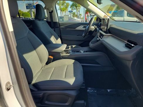 Used 2026 Ford Explorer Active RWD image 17