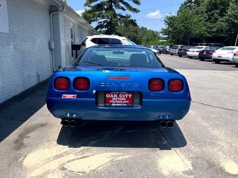 Used 1991 Chevrolet Corvette Coupe image 7