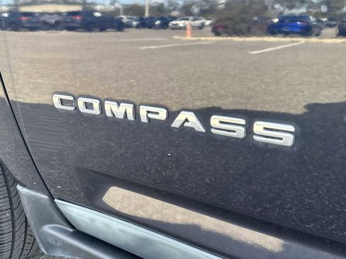 Used 2011 Jeep Compass image 11