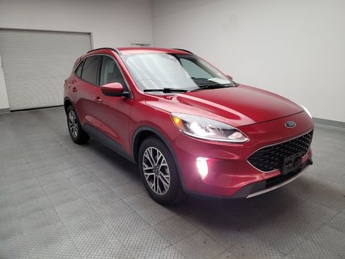 Used 2020 Ford Escape SEL image 13