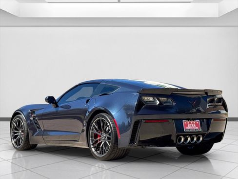 Used 2016 Chevrolet Corvette Z06 w/ 3LZ Preferred Equipment Group image 15