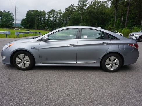 Used 2014 Hyundai Sonata Hybrid FWD image 16