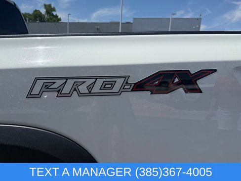 Used 2022 Nissan Frontier PRO-4X AWD/4WD image 10