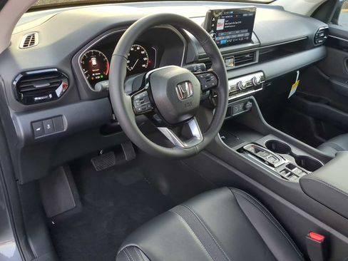 New 2025 Honda Pilot EX-L image 15