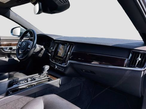 Used 2018 Volvo S90 T6 Momentum w/ Convenience Package AWD/4WD image 35