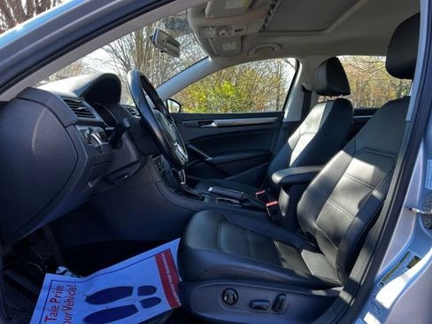 Used 2018 Volkswagen Passat 2.0T SE FWD image 13