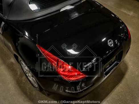 Used 2004 Nissan 350Z Touring image 40