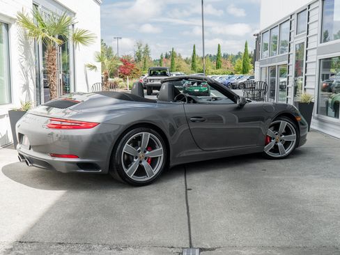 Used 2017 Porsche 911 Carrera S RWD image 7