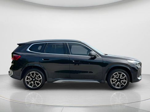 Used 2025 BMW X1 xDrive28i w/ Technology Package AWD/4WD image 4