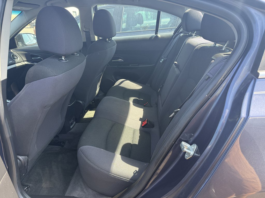 Used 2014 Chevrolet Cruze LT FWD image 8