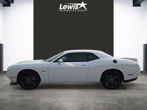 Used 2023 Dodge Challenger R/T w/ Blacktop Package image 2