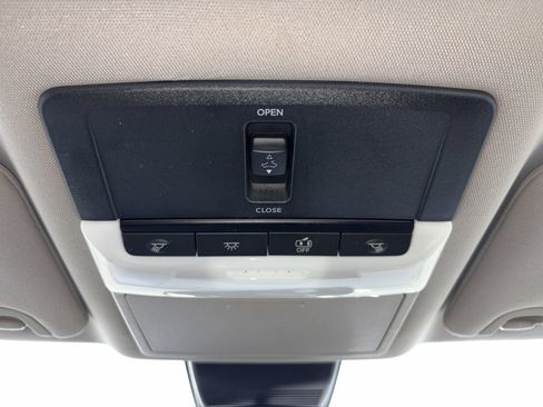 Certified 2025 Nissan Altima 2.5 SR w/ SR Premium Package FWD image 22