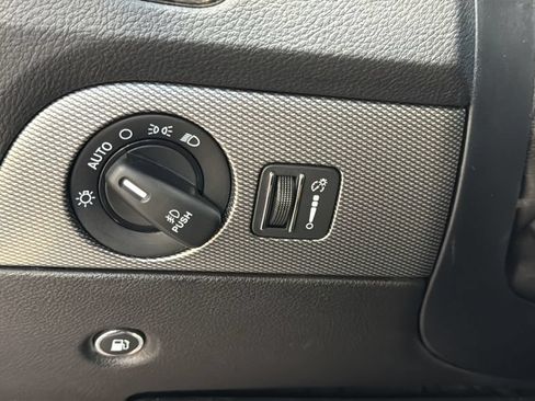 Used 2018 Dodge Durango GT AWD/4WD image 36