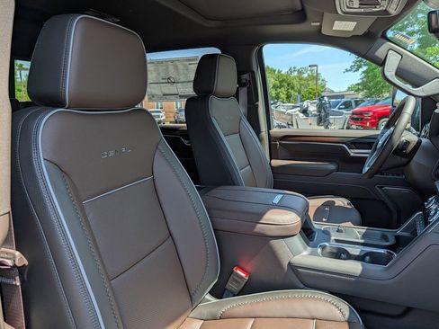 New 2026 GMC Sierra 3500 Denali w/ Denali Reserve Package AWD/4WD image 26