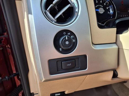 Used 2014 Ford F150 King Ranch w/ King Ranch Luxury Package image 23