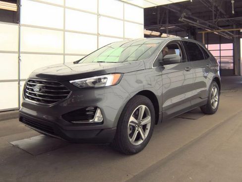 Used 2024 Ford Edge SEL w/ Convenience Package AWD/4WD image 2