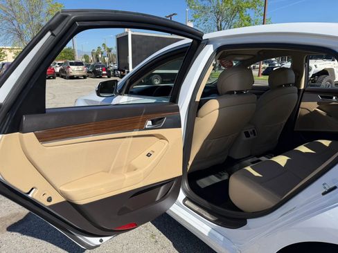 Used 2018 Genesis G80 3.8 image 19