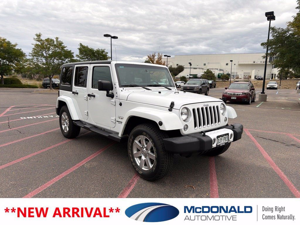 Used 2016 Jeep Wrangler Unlimited Sahara w/ Connectivity Group AWD/4WD image 2