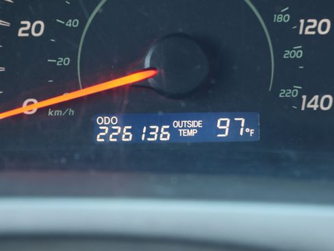 Used 2009 Toyota Camry LE FWD image 17