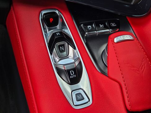 Used 2024 Chevrolet Corvette Stingray Preferred Conv w/ Z51 Performance Package RWD image 23