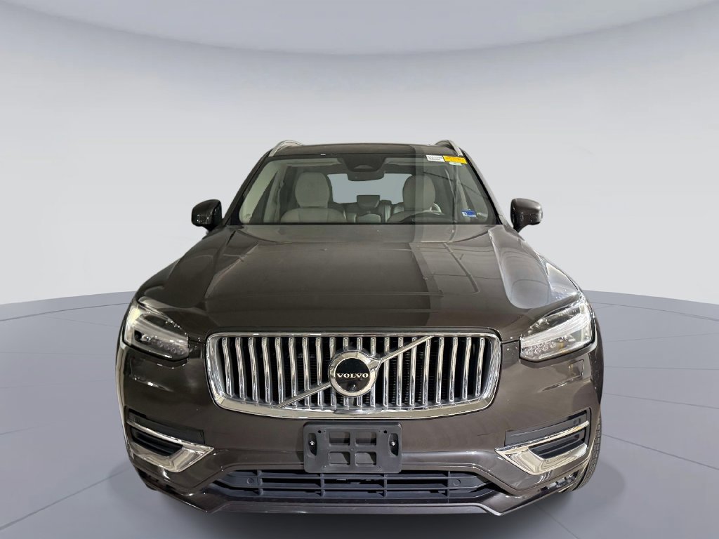 Used 2023 Volvo XC90 B6 Plus AWD/4WD image 2