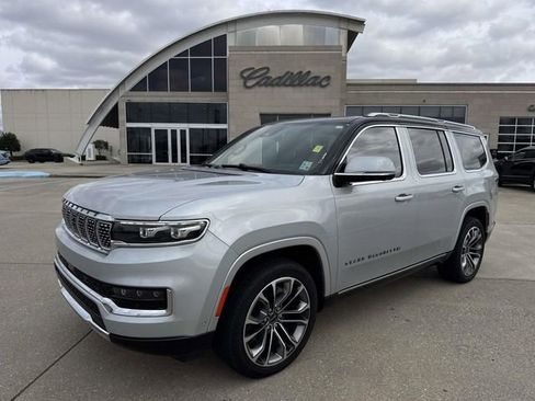 Used 2022 Jeep Grand Wagoneer Series III image 1