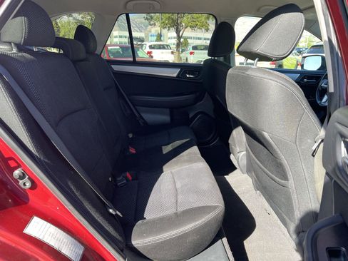 Used 2015 Subaru Outback 2.5i Premium AWD/4WD image 5