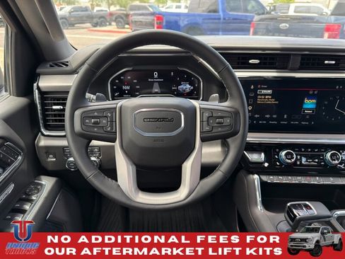 Used 2025 GMC Sierra 1500 Denali w/ Technology Package AWD/4WD image 30