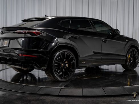 Used 2024 Lamborghini Urus S image 19