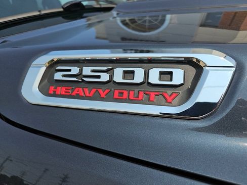 Certified 2025 RAM 2500 Big Horn AWD/4WD image 3