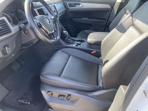 Used 2019 Volkswagen Atlas SE w/ Towing Package AWD/4WD image 15