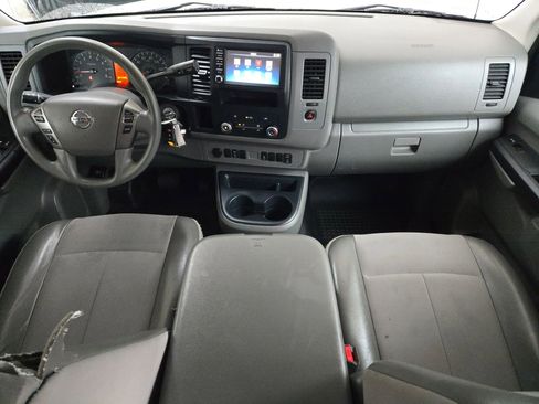 Used 2021 Nissan NV 2500 SV RWD image 19