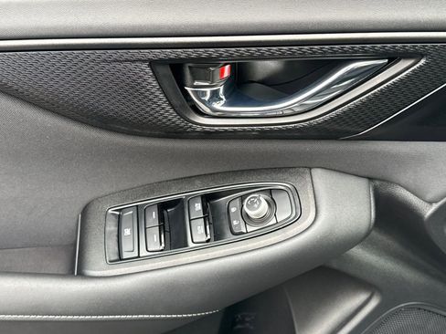 Used 2025 Subaru Outback Premium image 13