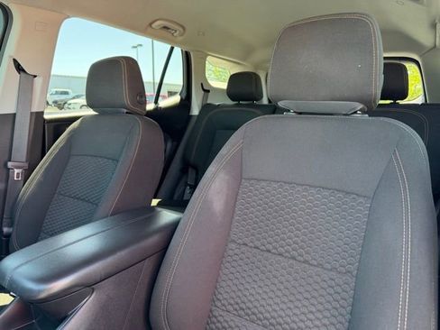 Used 2021 GMC Terrain SLE w/ Driver Convenience Package FWD image 15