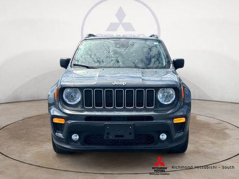Used 2023 Jeep Renegade Latitude w/ Premium Group AWD/4WD image 8