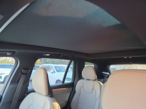 New 2026 Volvo XC90 B6 Plus image 42