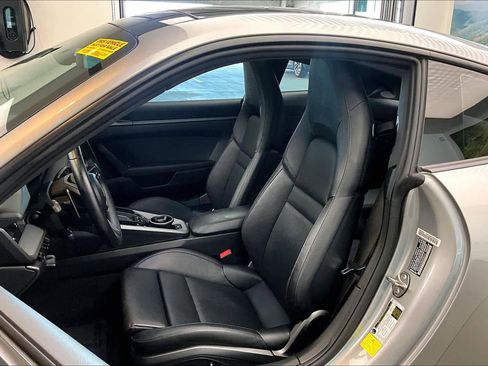 Used 2021 Porsche 911 Carrera image 8
