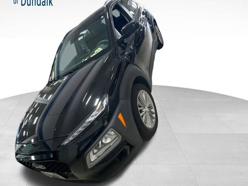Used 2021 Hyundai Kona SEL FWD image 1