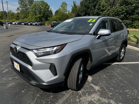 Certified 2025 Toyota RAV4 XLE AWD/4WD image 2