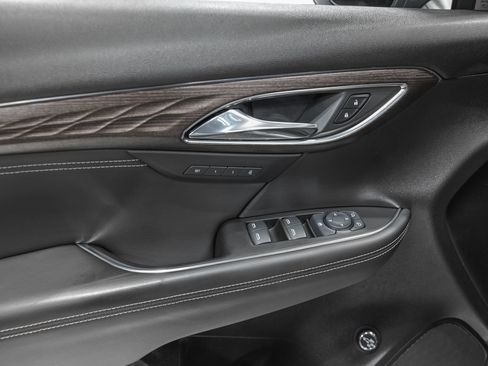 Used 2023 Buick Envision Avenir AWD/4WD image 13
