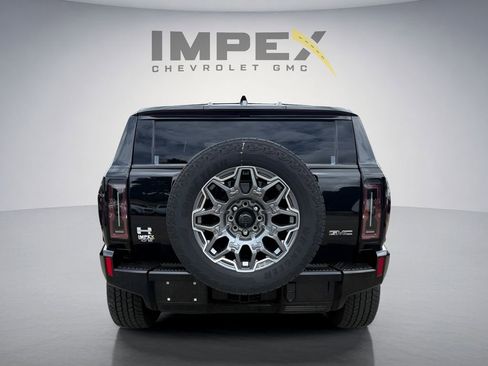 Used 2025 GMC Hummer EV 3X w/ LPO, Roof Cross Rail Package AWD/4WD image 4