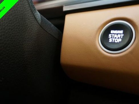 Used 2025 Kia Seltos EX w/ EX Sunroof Package image 25